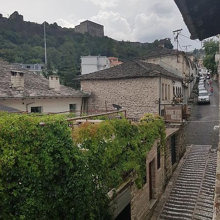 Eva Guesthouse Gjirokastër Екстериор снимка