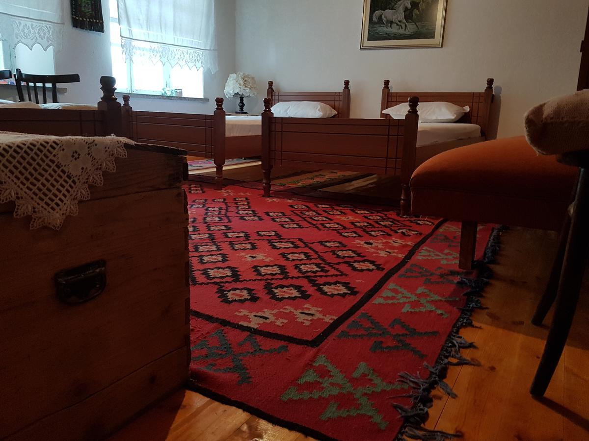 Eva Guesthouse Gjirokastër Екстериор снимка